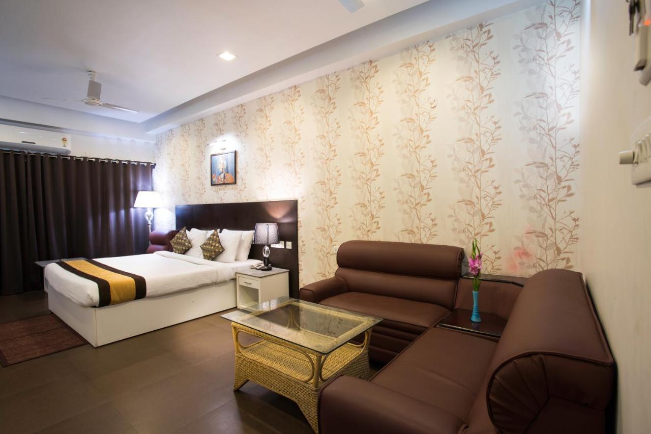 Hotel Central Park สิริกุรี ภายนอก รูปภาพ