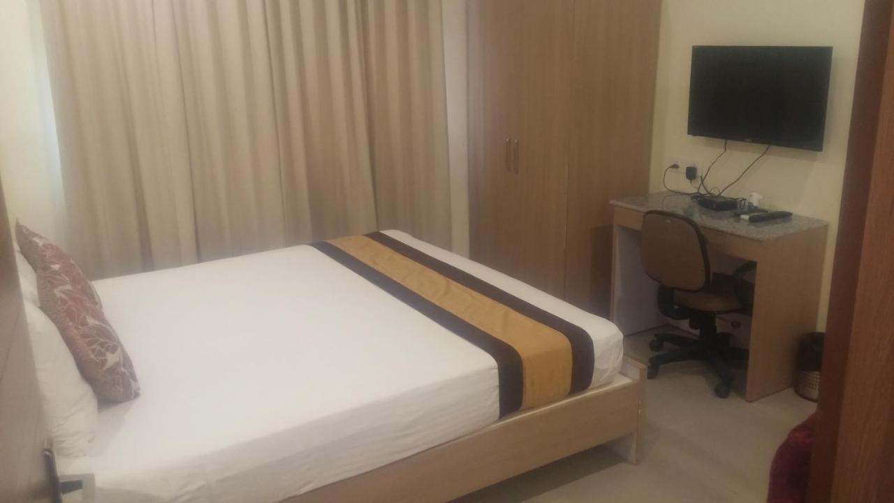 Hotel Central Park สิริกุรี ภายนอก รูปภาพ